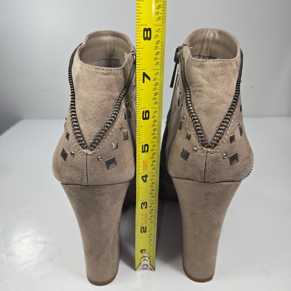 Jessica Simpson Midara Suede Peep Toe Studded Ankle Boot Size 9M - Picture 3 of 8